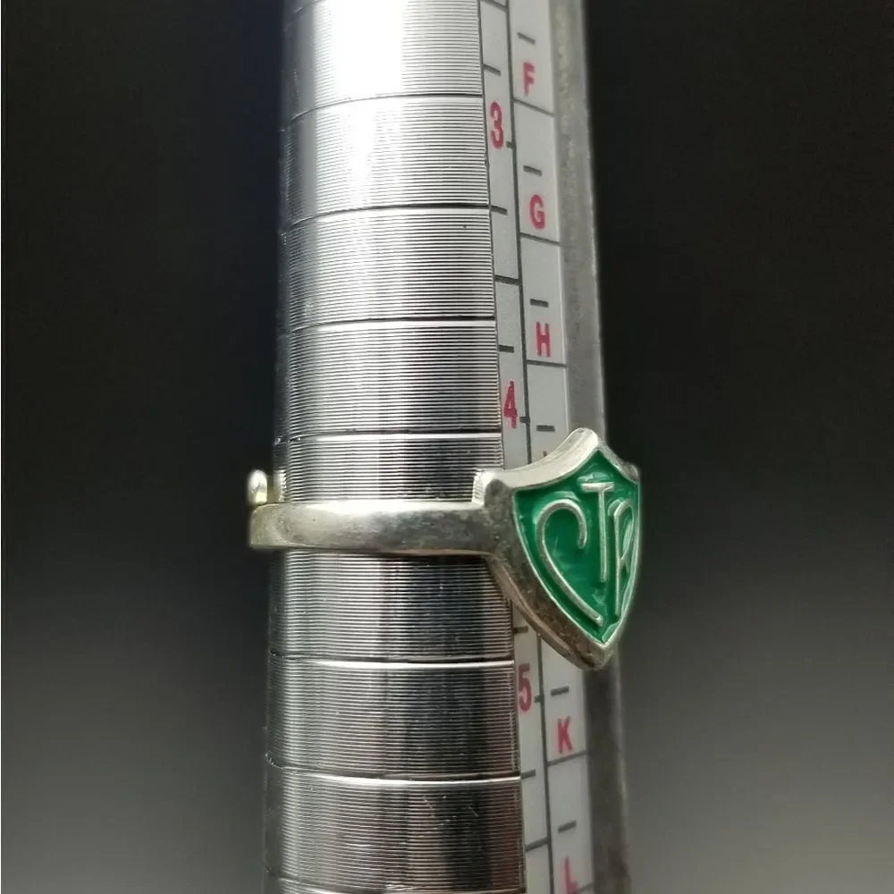 Ctr customized initial ring size 4.5 name jewelry. R152